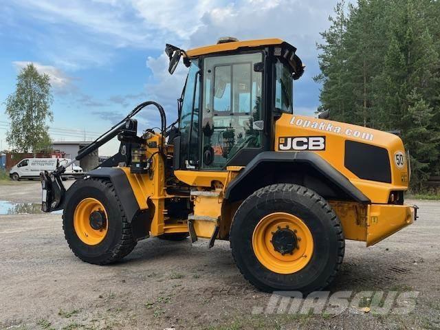 JCB 413K Pale gommate
