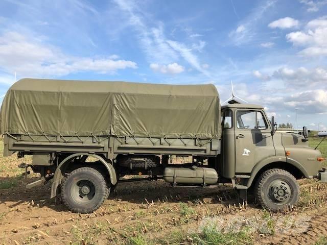 MAN 11-136 4T 4x4 Camion cassonati