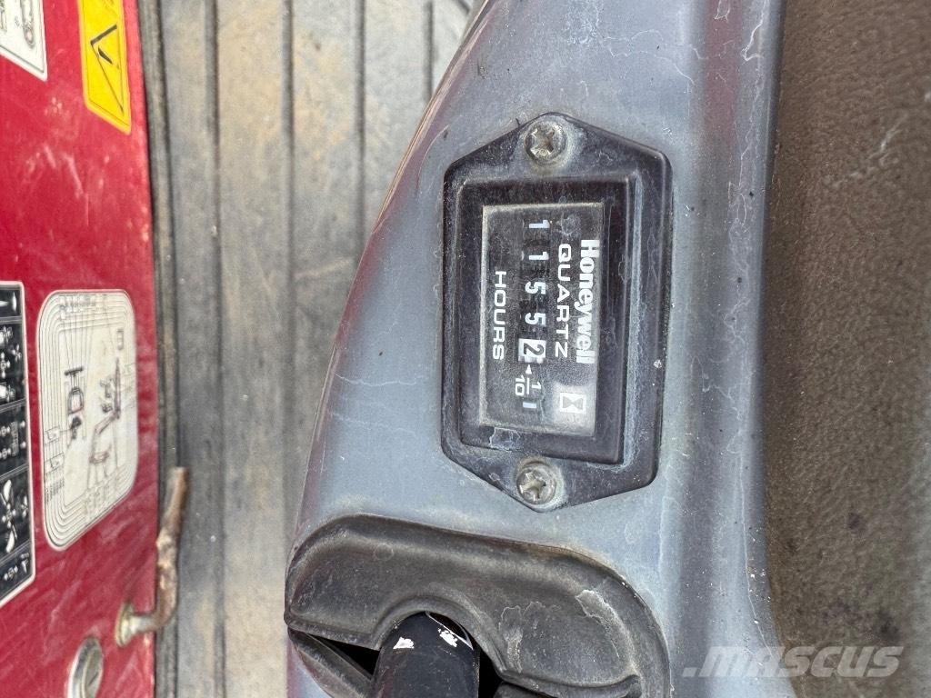 Yanmar SV08 (1D477) Miniescavatori