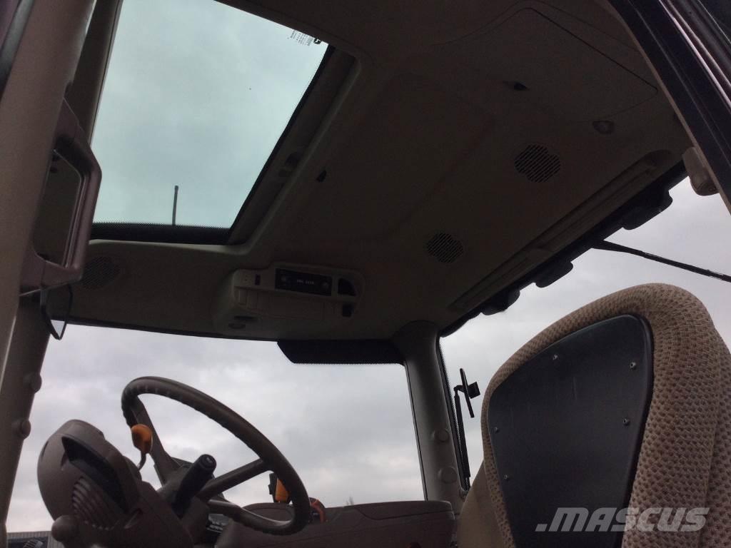 John Deere 6130R Trattori