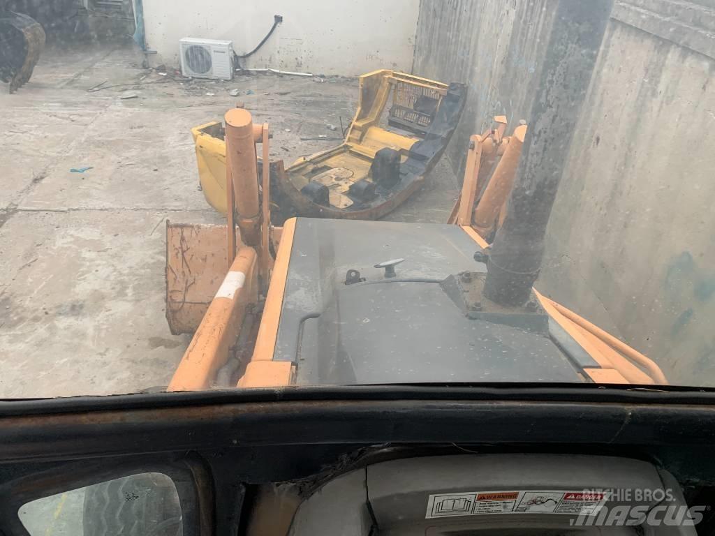 CASE 580 M Pale gommate