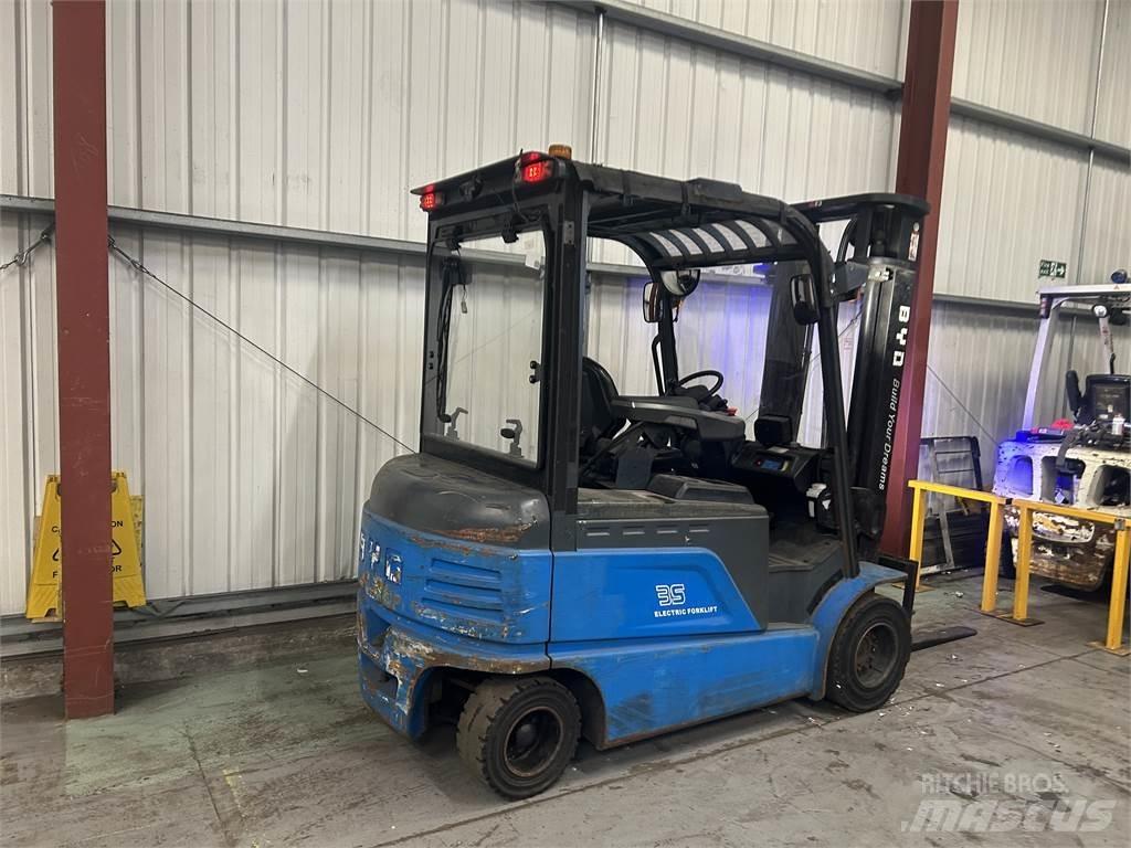  ECB35C Carrelli elevatori elettrici