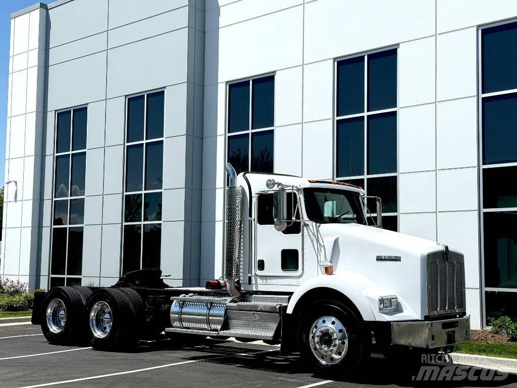 Kenworth T800 Motrici e Trattori Stradali