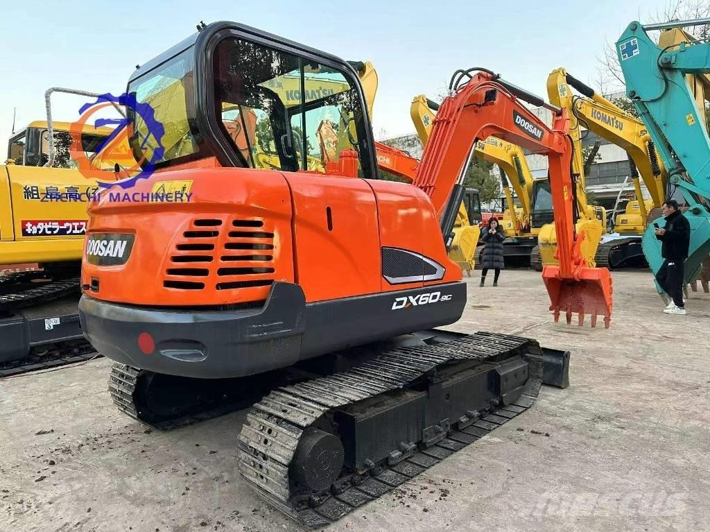 Doosan DX 60 Miniescavatori