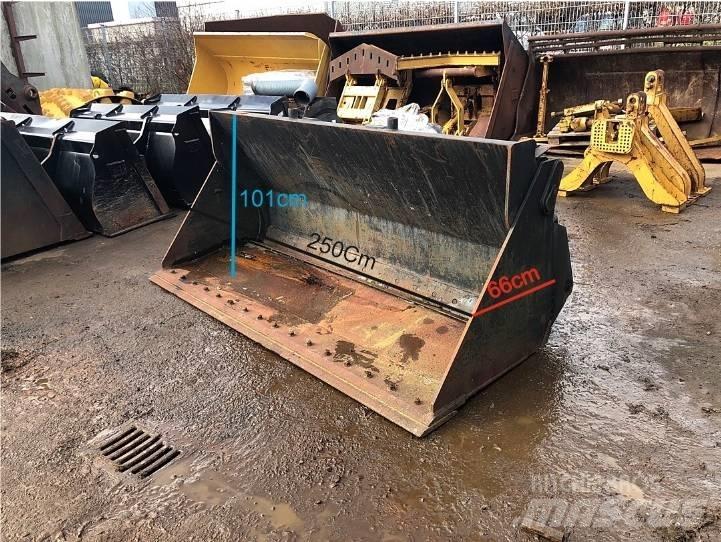 CAT 930H/K Benne