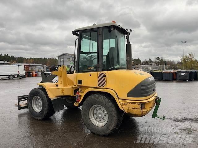 Volvo L30B-Z/S Pale gommate