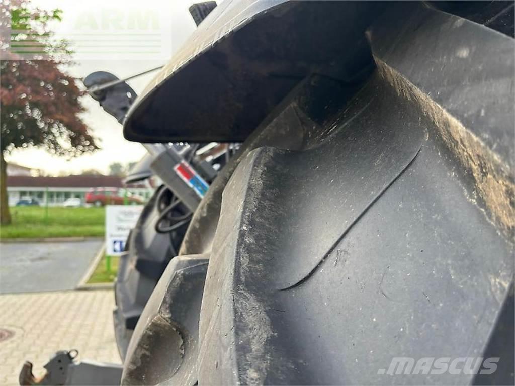 Valtra q265 Trattori