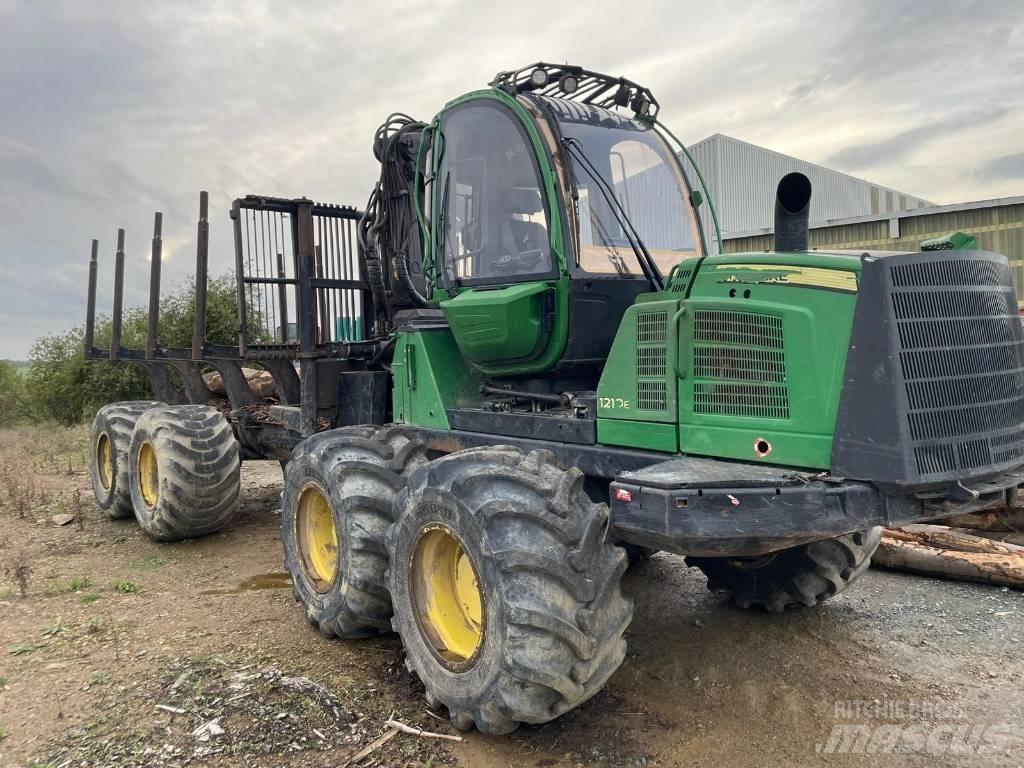 John Deere 1210 E Forwarder