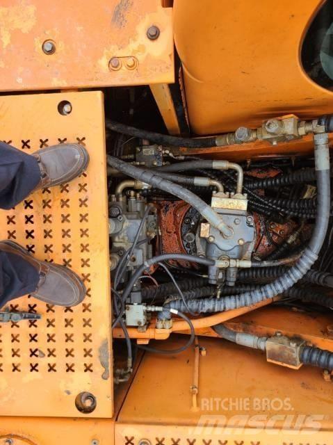 Doosan DX 210 W Escavatori gommati