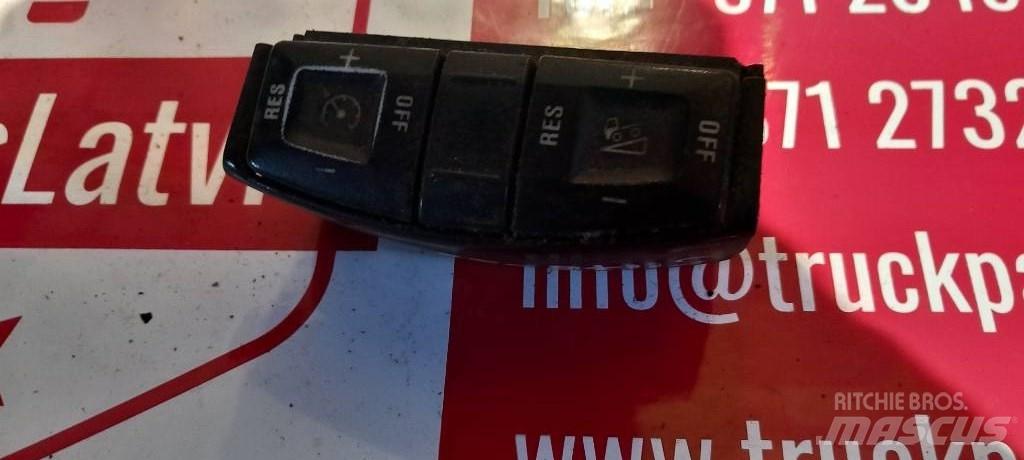 Scania R 440.   1870912 Cabine e interni