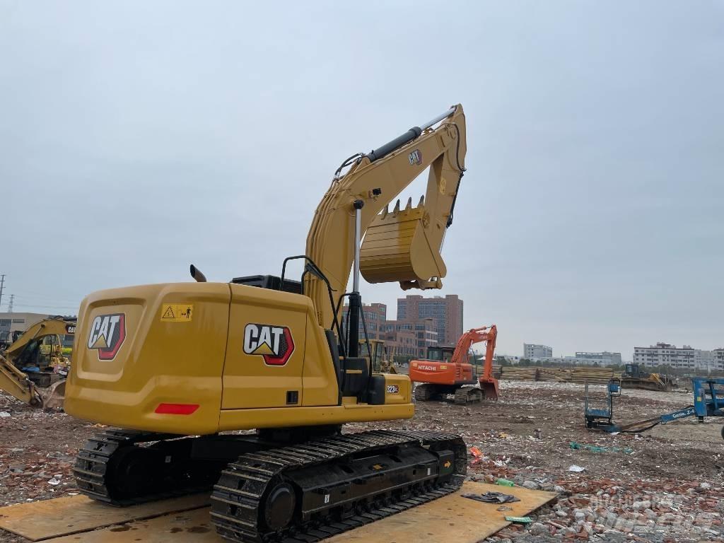 CAT 323GC Escavatori cingolati