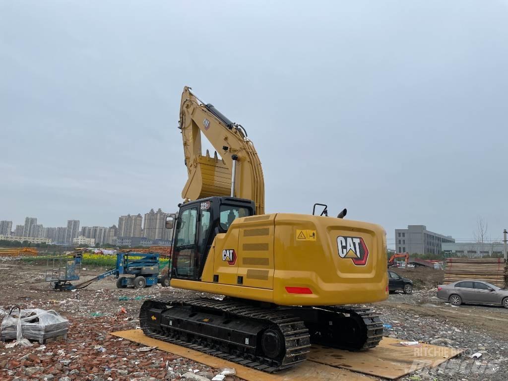 CAT 323GC Escavatori cingolati