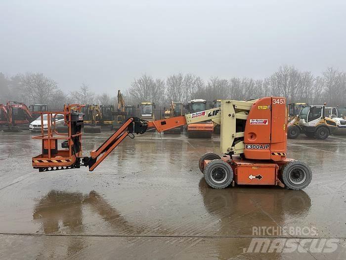 JLG E300AJP Piattaforme cingolate, Piattaforme a ragno e Montacarichi