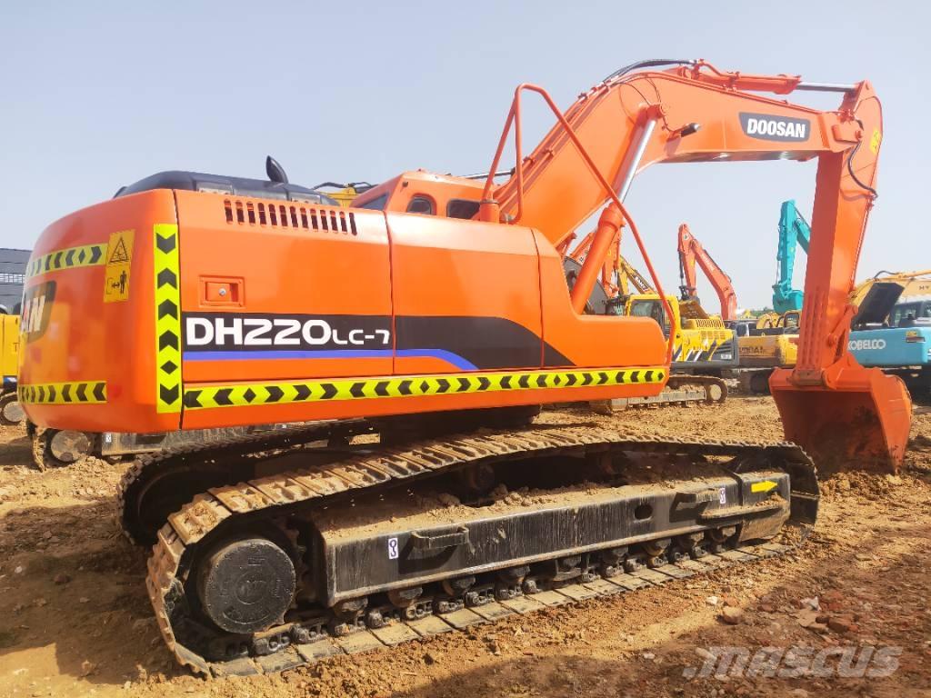 Doosan DH220LC-7 Escavatori cingolati