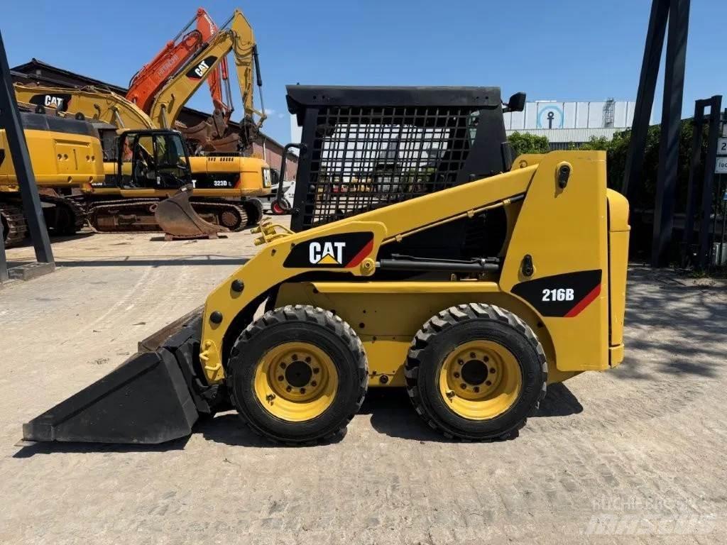 CAT 216B (226,S130) Mini Pale Gommate