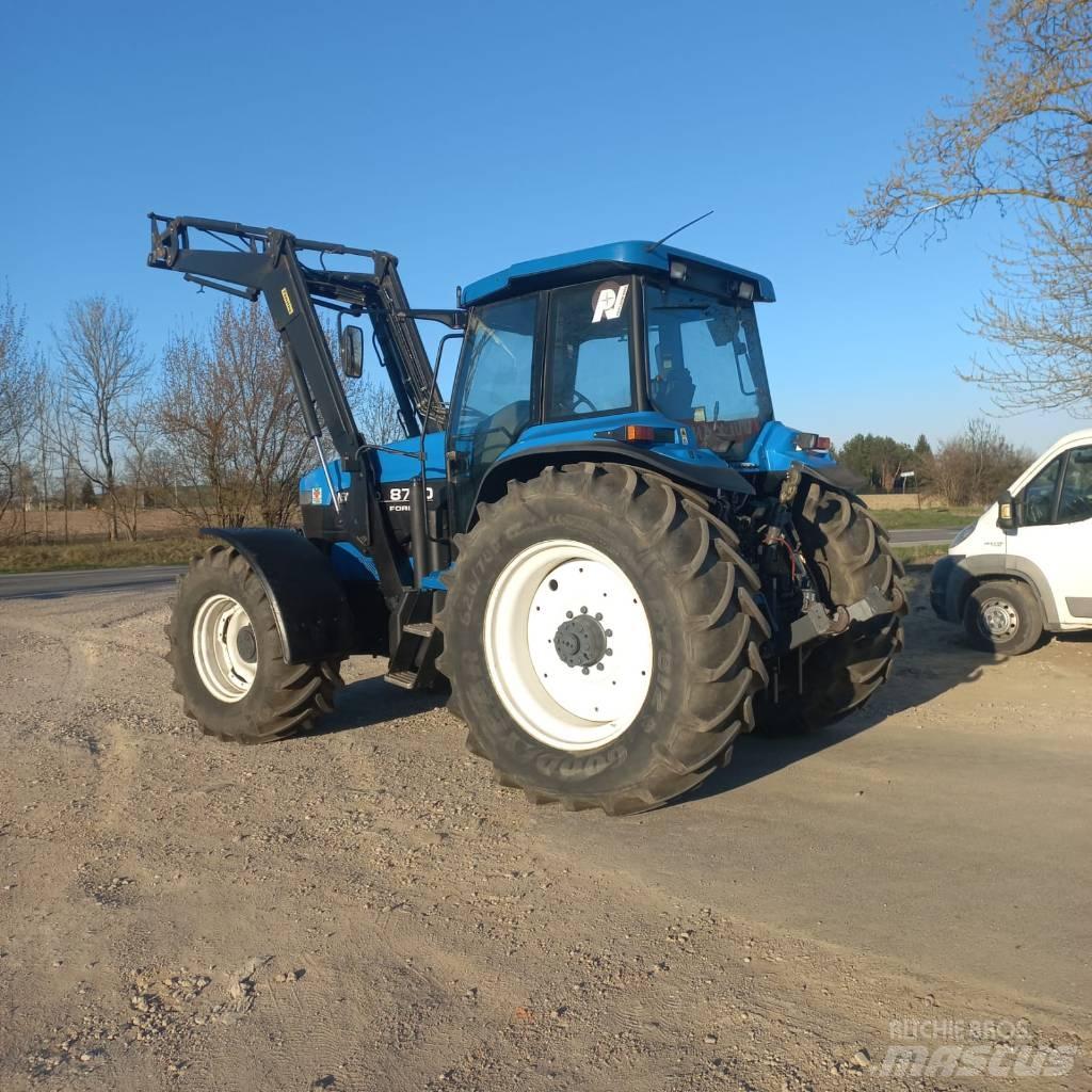 New Holland 8770 Trattori