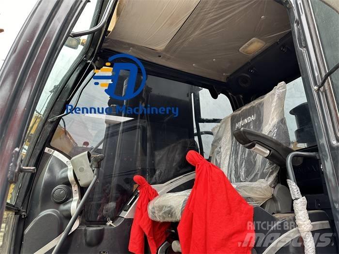 Hyundai R220-9S Escavatori cingolati