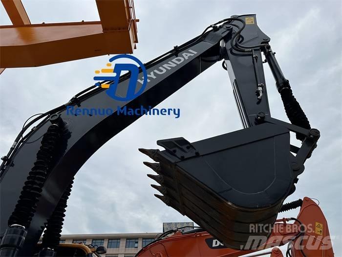 Hyundai R220-9S Escavatori cingolati
