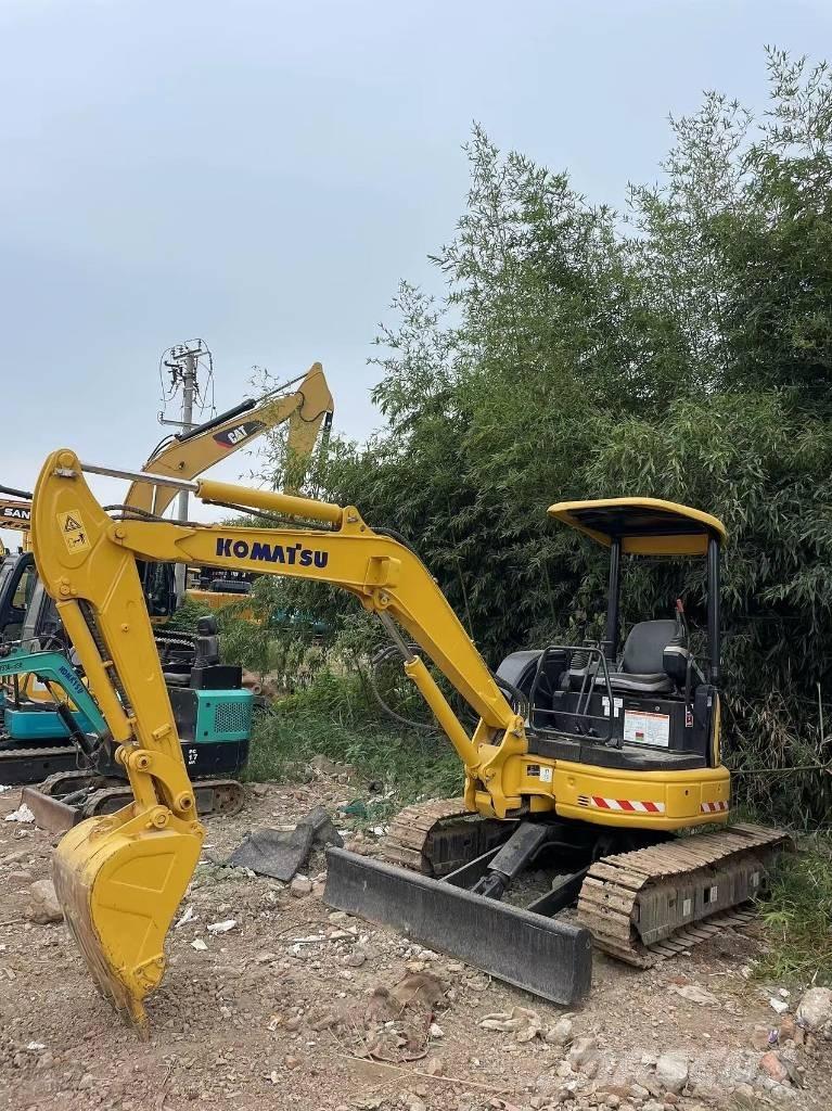 Komatsu PC35 Miniescavatori