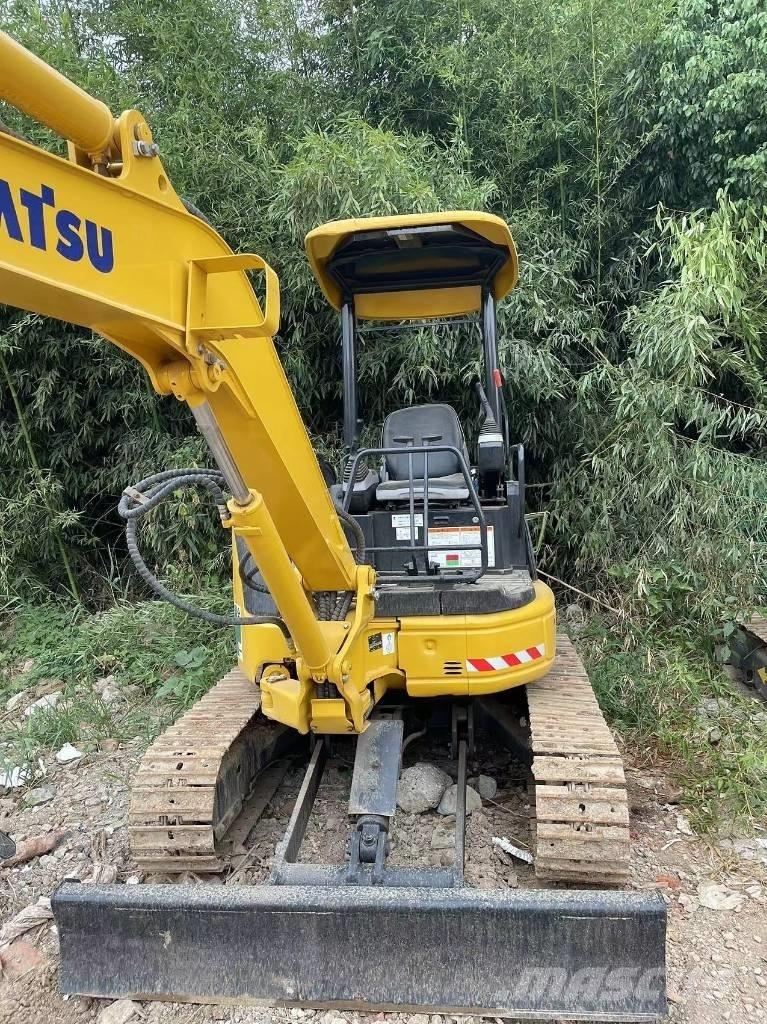 Komatsu PC35 Miniescavatori