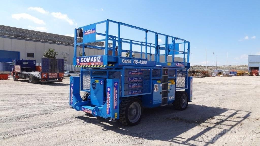 Genie GS 4390 RT Piattaforme a pantografo