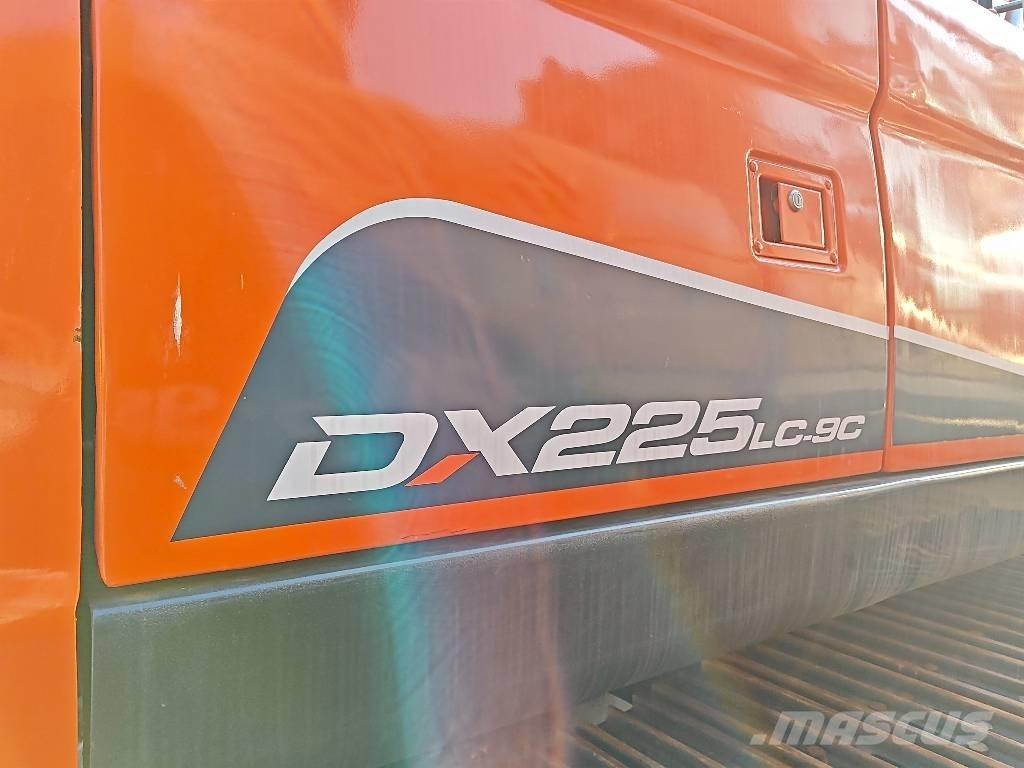 Doosan DX 225 LC-9C Escavatori cingolati