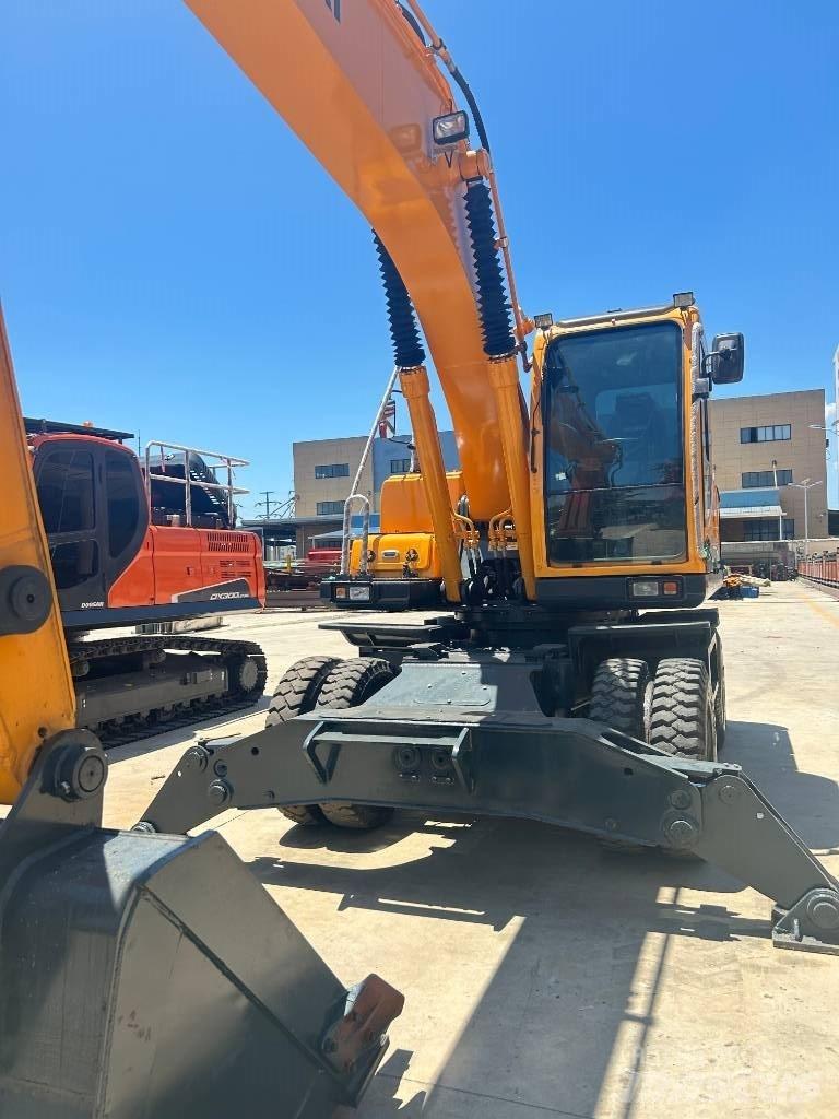 Hyundai 210w-9 Escavatori gommati