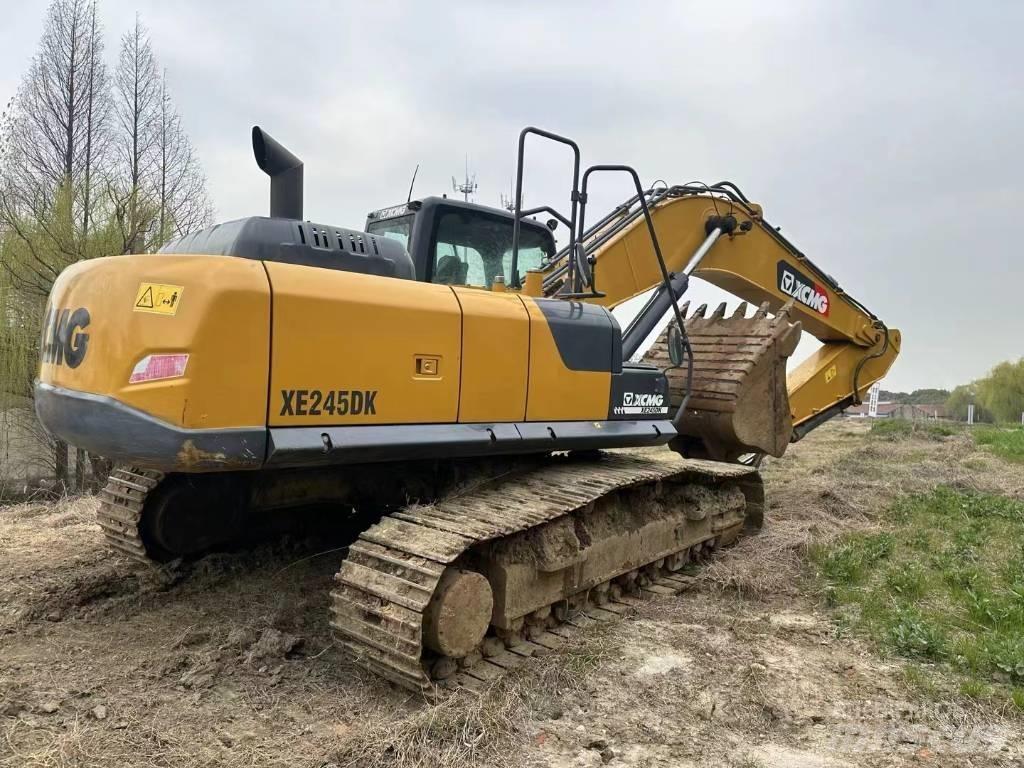 XCMG XE 245 DK Escavatori cingolati