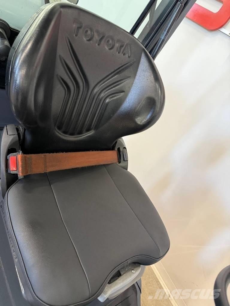 Toyota 10894 - 8FGF18 Carrelli elevatori GPL