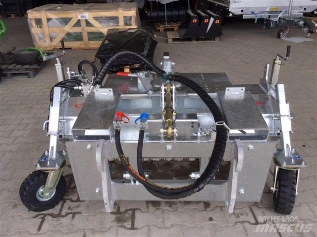 Fliegl Typ 500 Spazzatrici