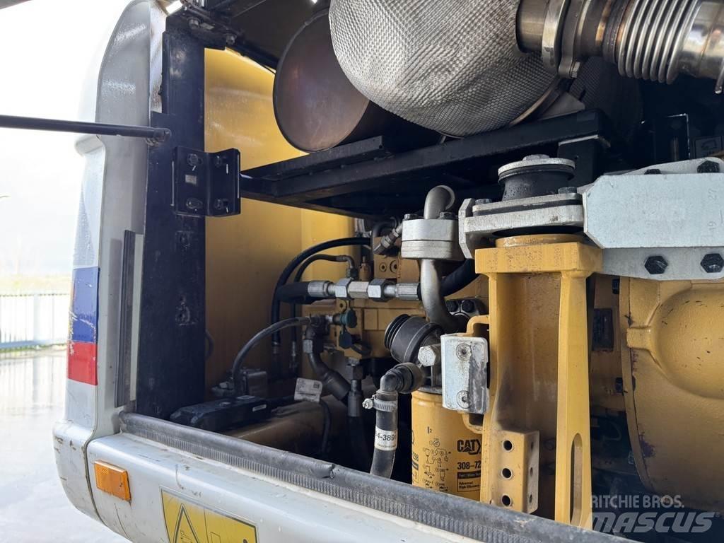 CAT M315D Escavatori gommati