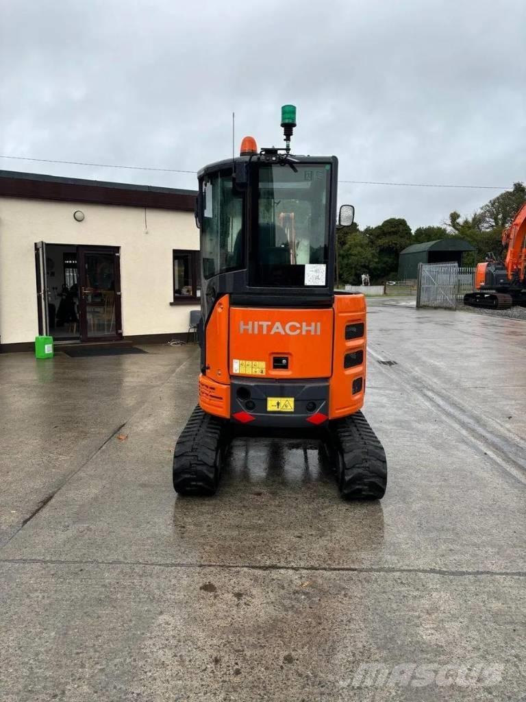 Hitachi ZX26U-6CR Miniescavatori