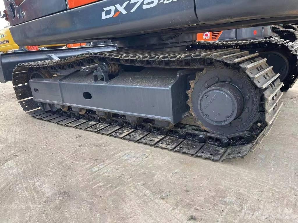 Doosan DX 75 Escavatori cingolati