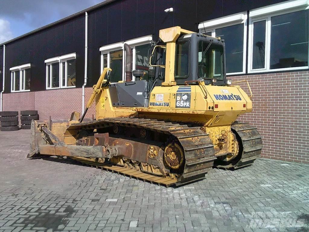 Komatsu D65PX-15 Dozer cingolati