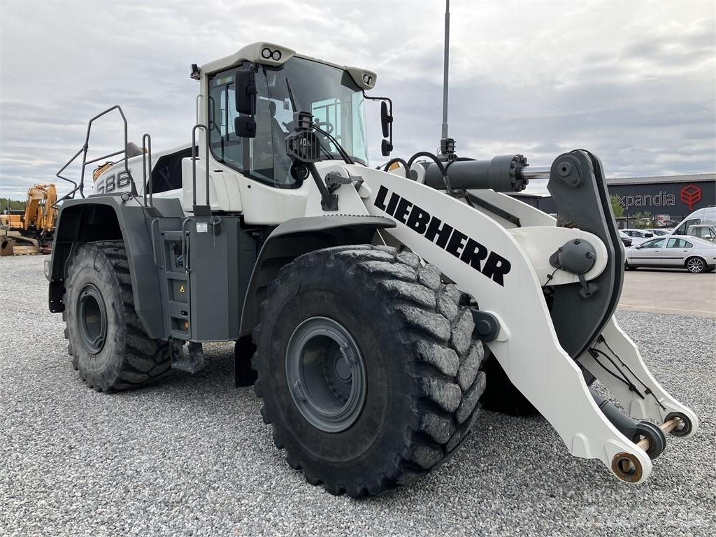 Liebherr L586 Xpower Pale gommate