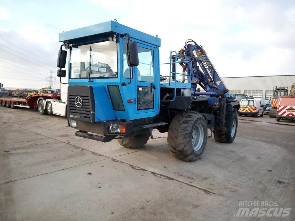 Mercedes-Benz Unimog Autogru