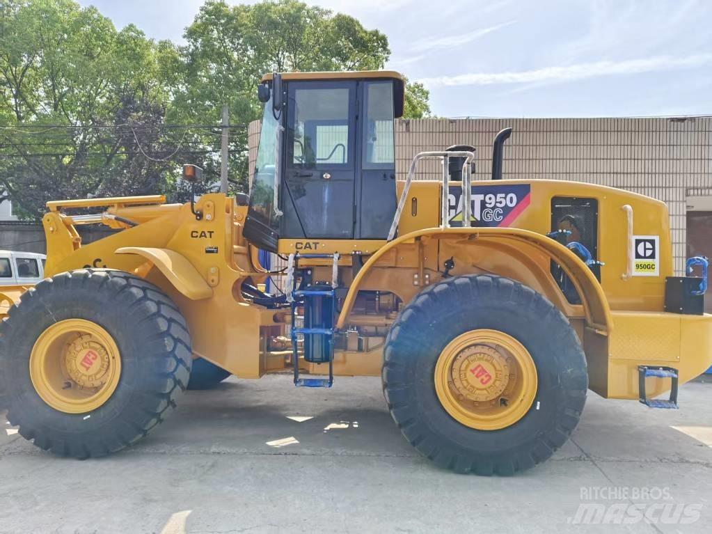 CAT 950 GC Pale gommate