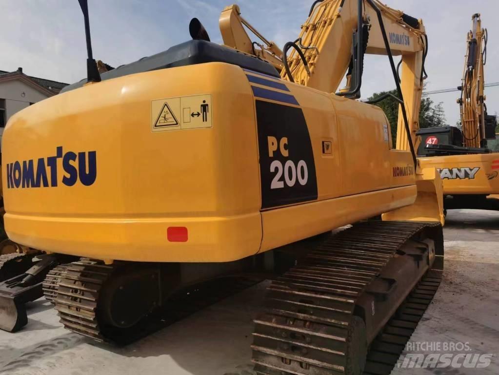 Komatsu PC 200-8 Escavatori cingolati