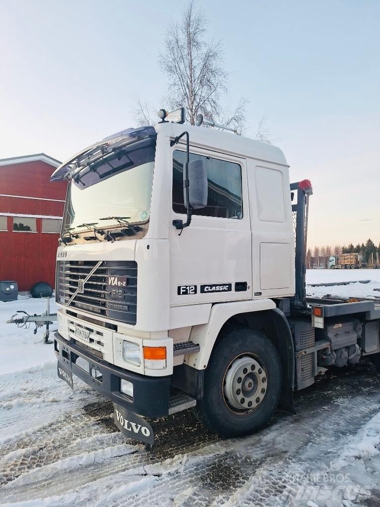 Volvo F 12 Camion con sponde ribaltabili