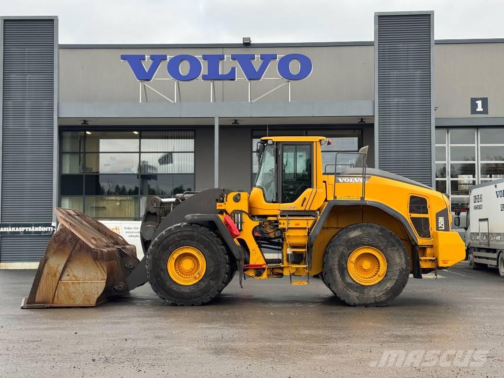 Volvo L 250 H Pale gommate