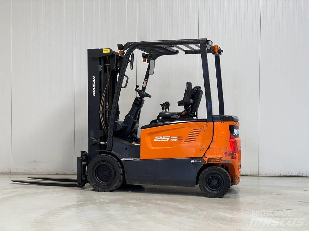 Doosan B25X-7 Carrelli elevatori elettrici