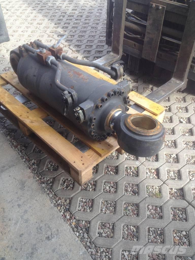  Siłownik Volvo 220 E Pale gommate