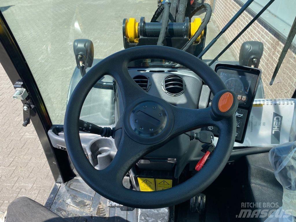 Gehl AL650 Pale gommate