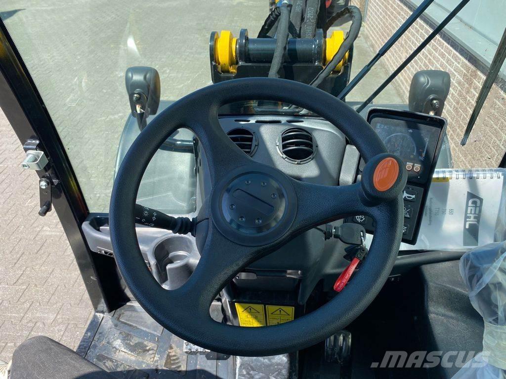 Gehl AL650 Pale gommate