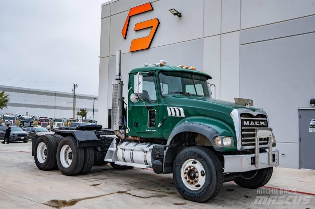 Mack Granite Motrici e Trattori Stradali