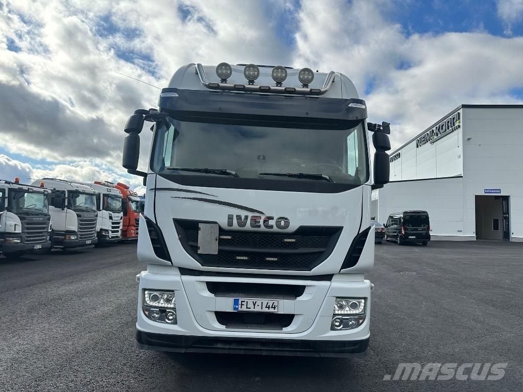 Iveco Stralis 8x4*4 Camion con gancio di sollevamento