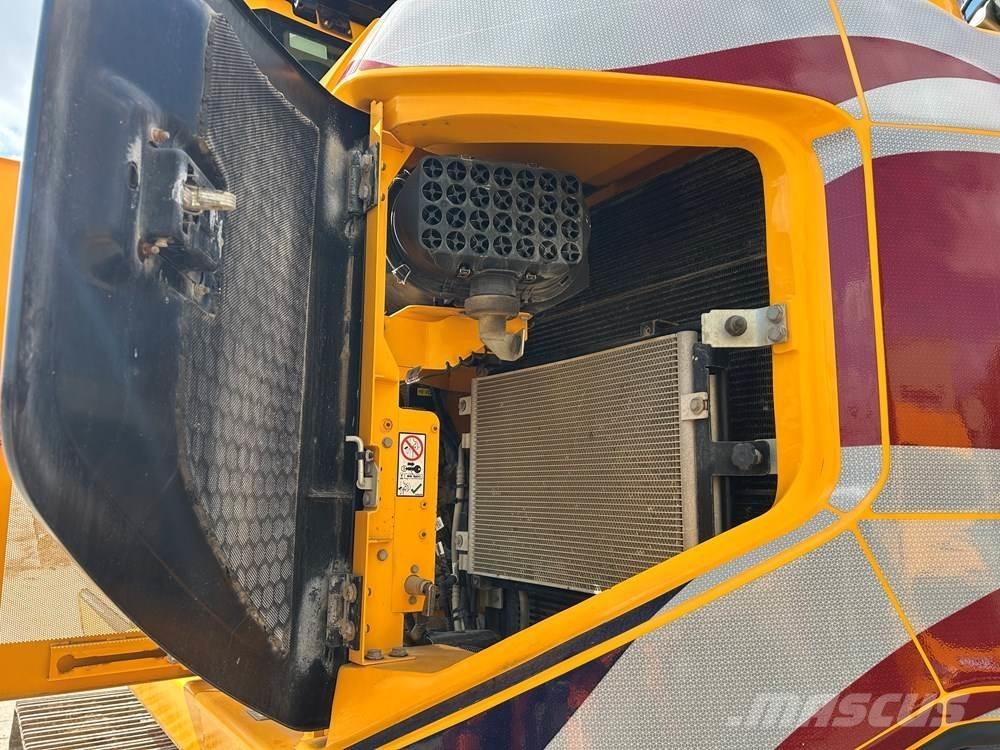 JCB 245XR Escavatori cingolati