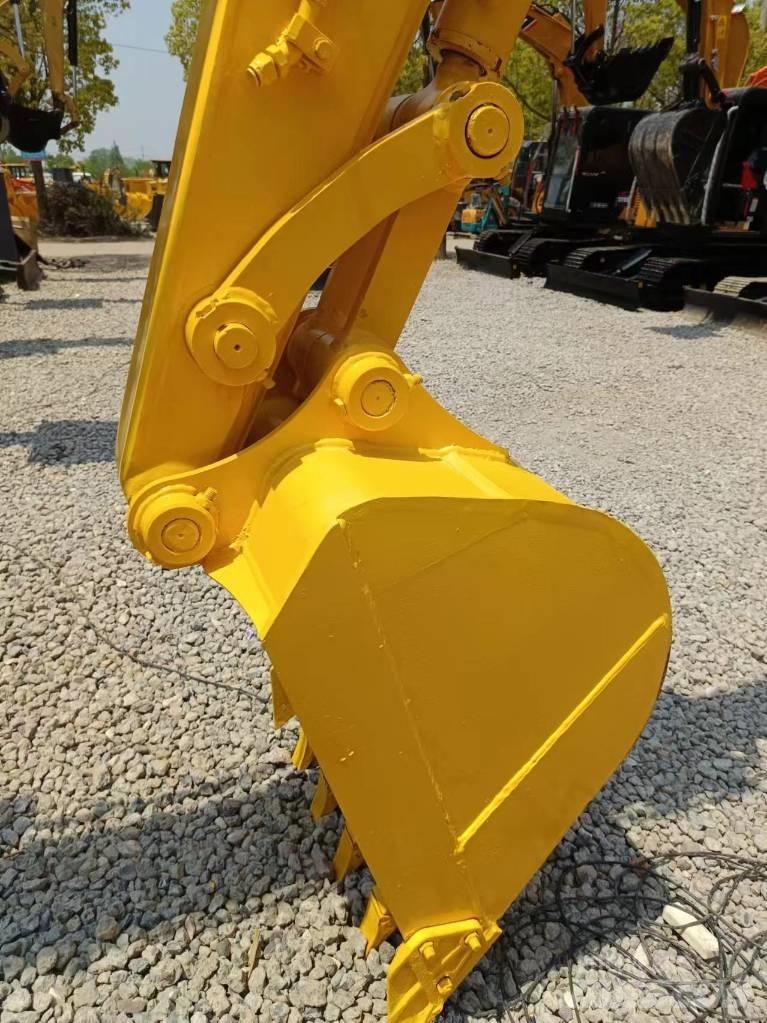 Komatsu PC 70 Escavatori medi 7t - 12t