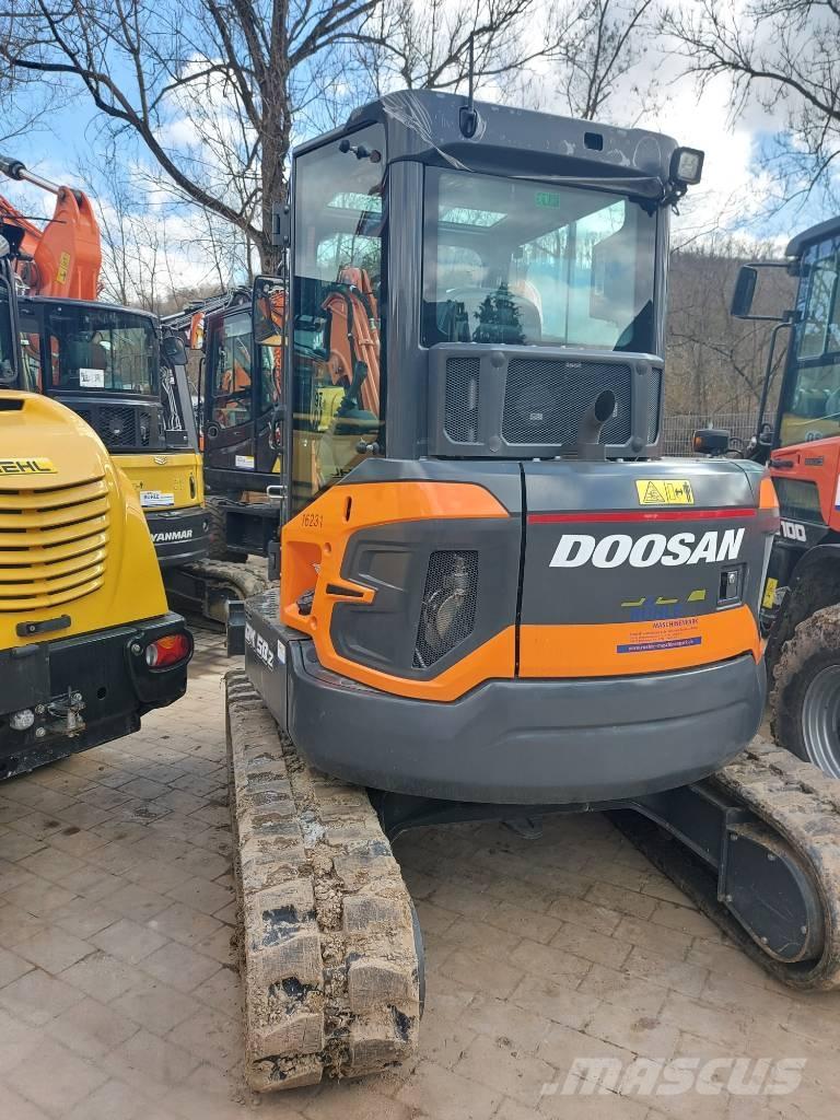 Develon DX 50 Z-7 Miniescavatori