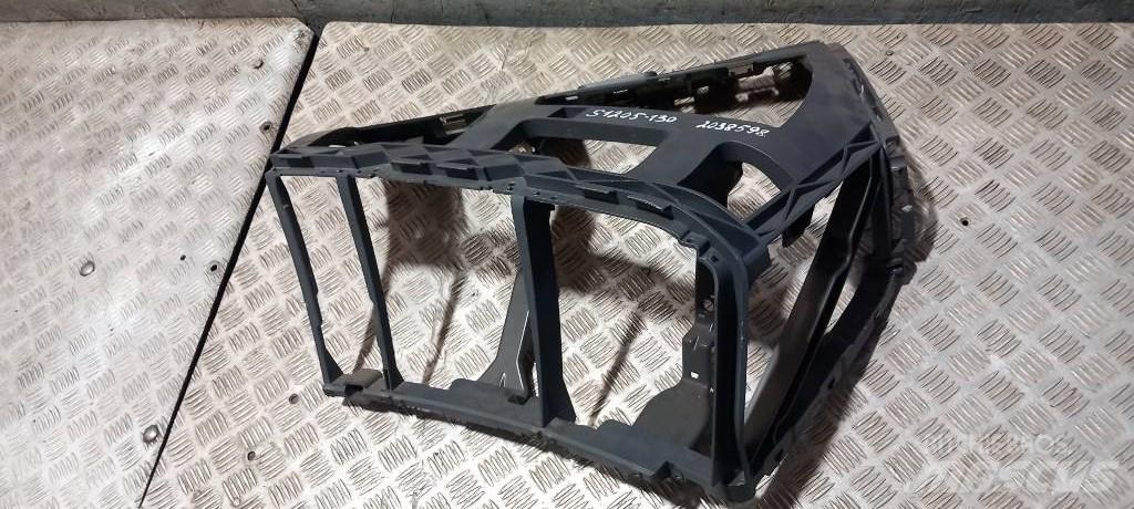 Scania R 440.    2038598 Cabine e interni